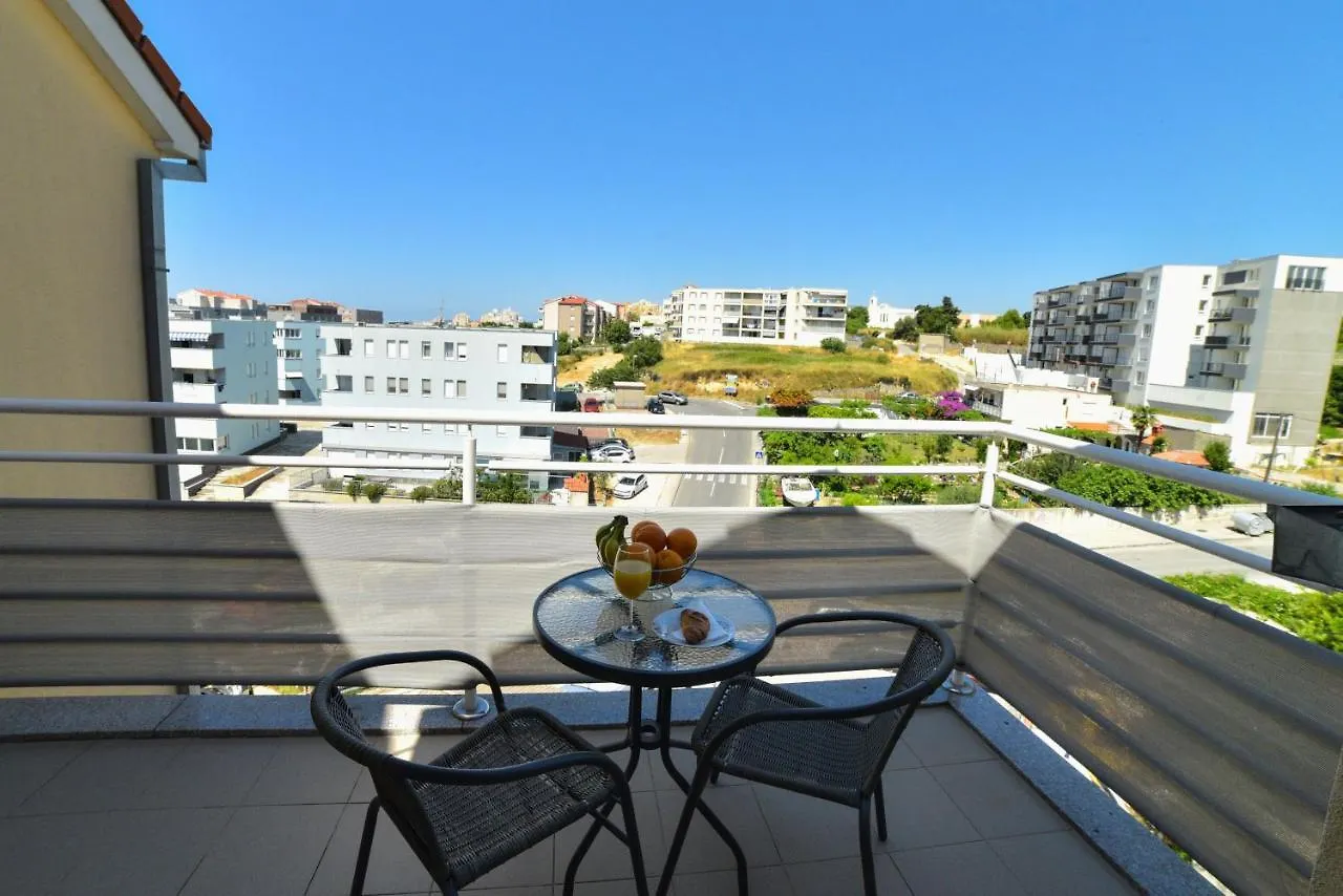 Apartment Ivan With Garage Place Split Croatia